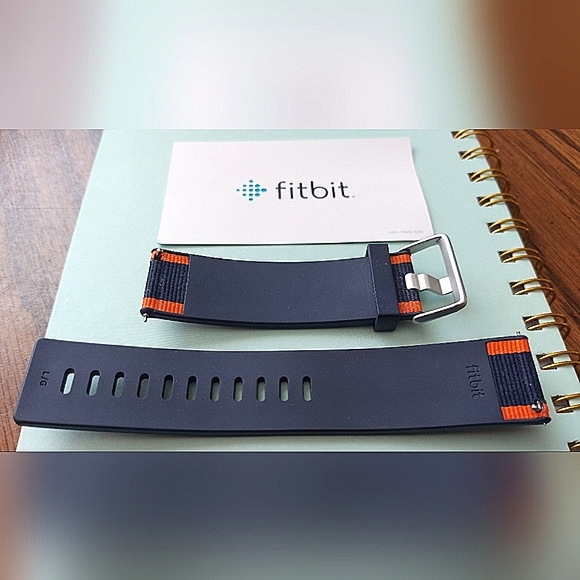Fitbit Versa 2 band - Picture 2 of 2